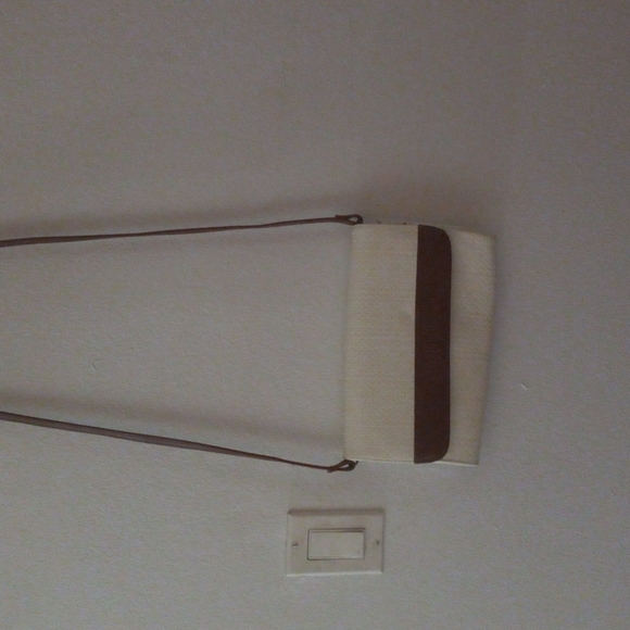 Never used new without tags Perry Ellis beige and brown crossbody bag - Picture 1 of 3